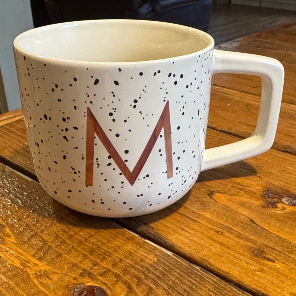 Speckled White Mug with M Monogram